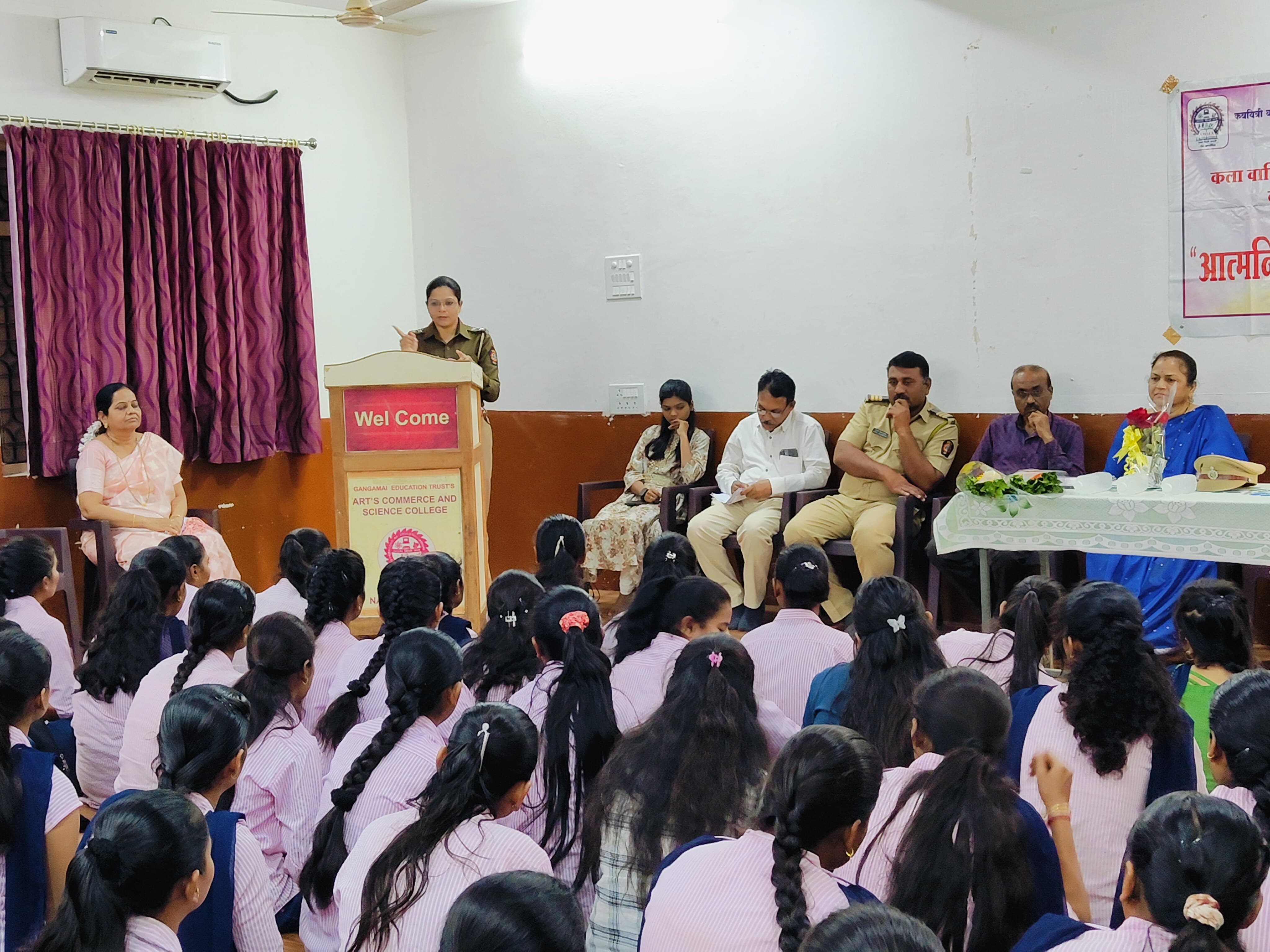 फोटो आत्मनिर्भर युवती अभियान कार्यशाळा