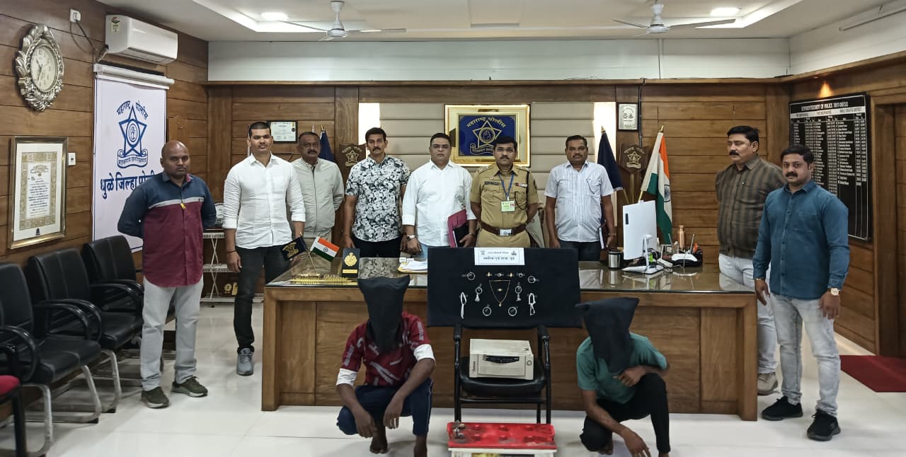 फोटो अवघ्या 24 तासाचे आत 2 घरफोडीचे गुन्हे स्थानिक गुन्हे शाखेने केले उघड