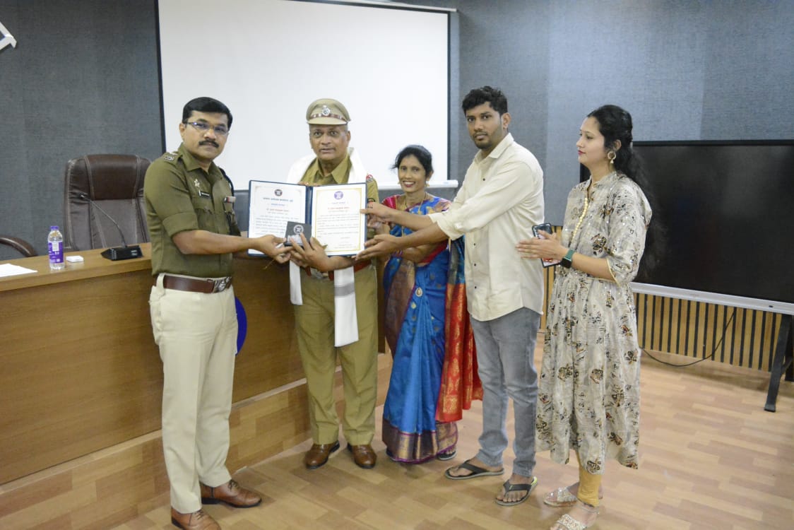 Retirement program at Dhule SP office — 2