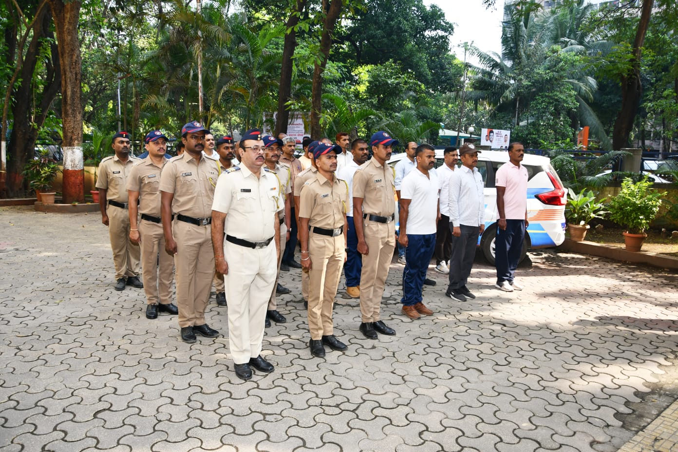 On the occasion of the 150th anniversary of the song ‘Vande Mataram’, in the presence of Hon. Superintendent of Police, Thane Rural, Mr. D. S. Swami. ‘Vande Mataram’ singing program was organized.