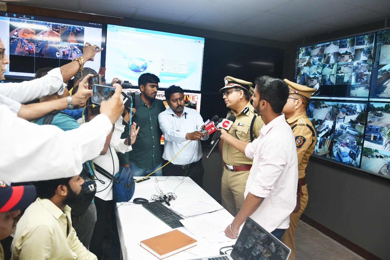 एक CCTV आपल्या सुरक्षेसाठी या नावीन्यपूर्ण उपक्रमाचे उद्घाटन
