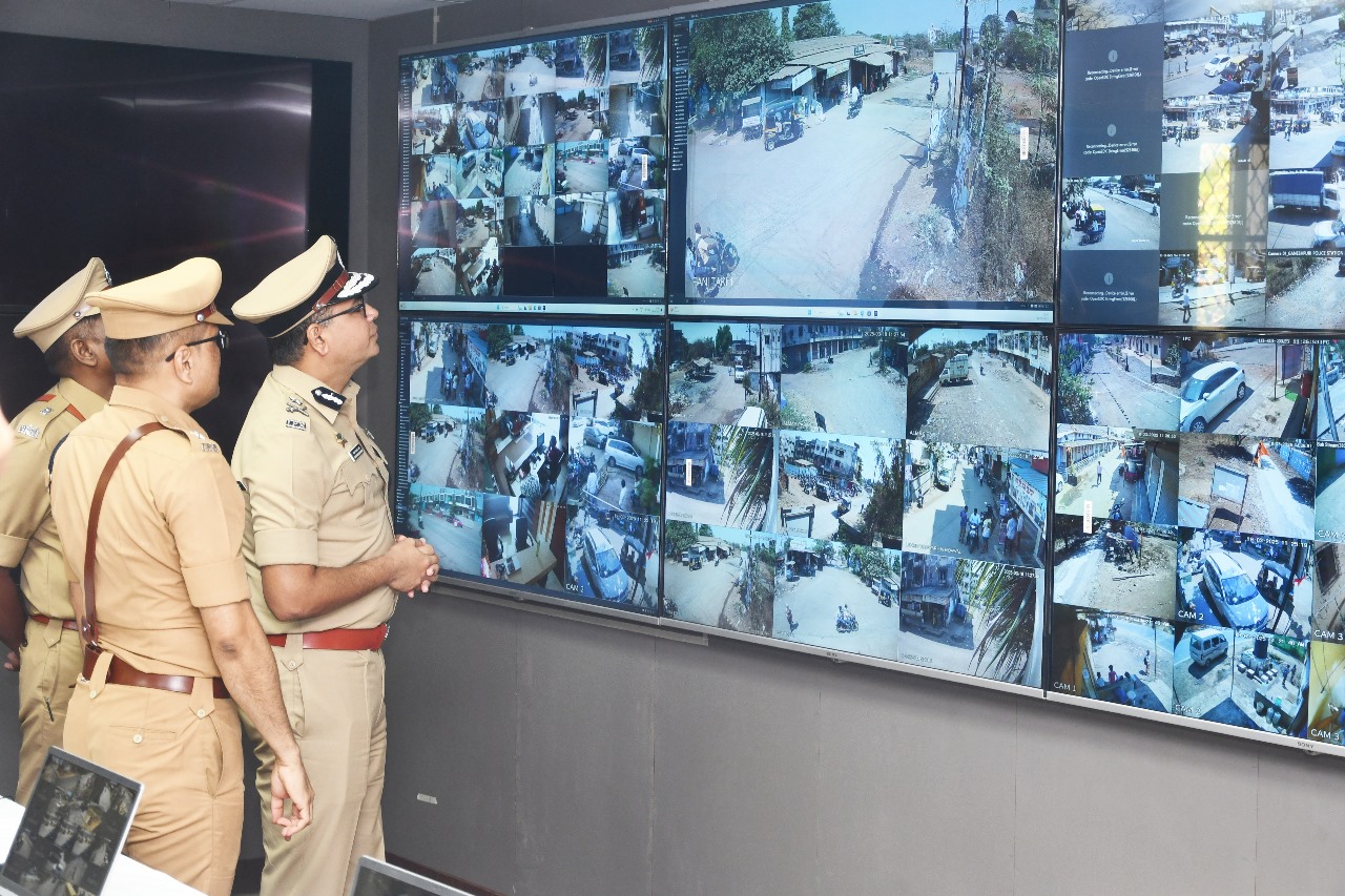 एक CCTV आपल्या सुरक्षेसाठी या नावीन्यपूर्ण उपक्रमाचे उद्घाटन