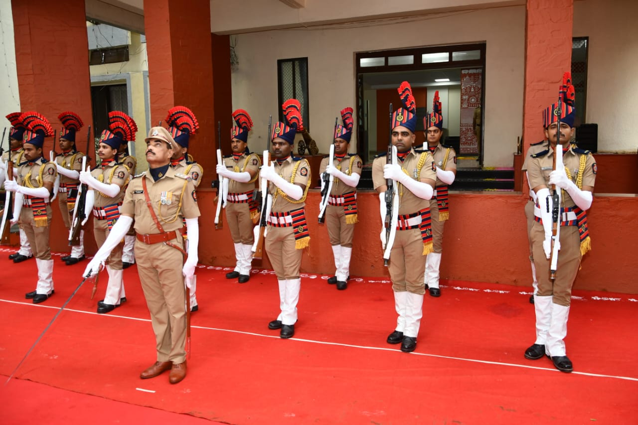 "On the occasion of Independence Day, the Flag Hoisting Ceremony was held at the Office of the Superintendent of Police, Thane Rural, by Hon. Superintendent of Police Shri D. S. Swami."