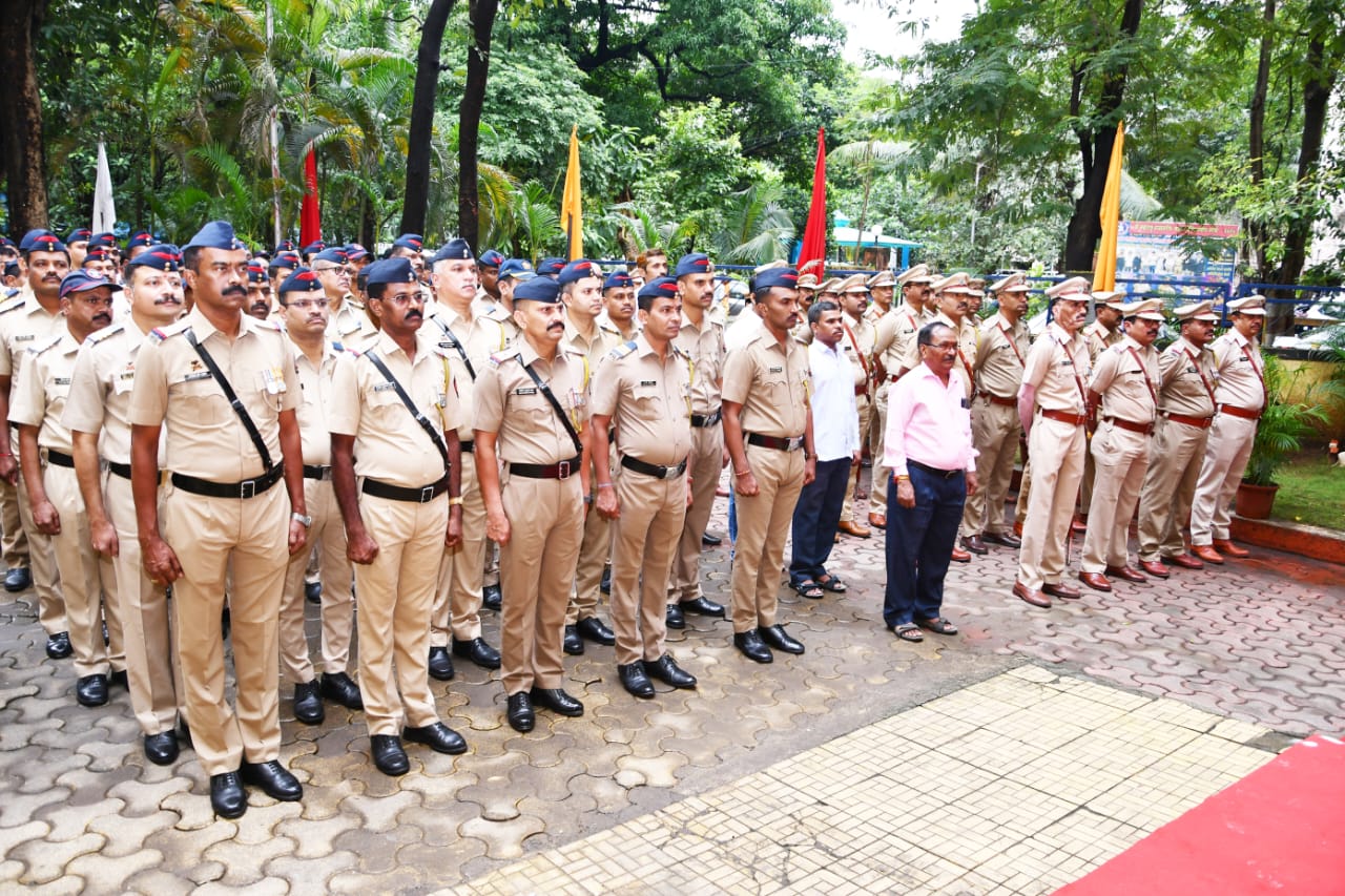 "On the occasion of Independence Day, the Flag Hoisting Ceremony was held at the Office of the Superintendent of Police, Thane Rural, by Hon. Superintendent of Police Shri D. S. Swami."