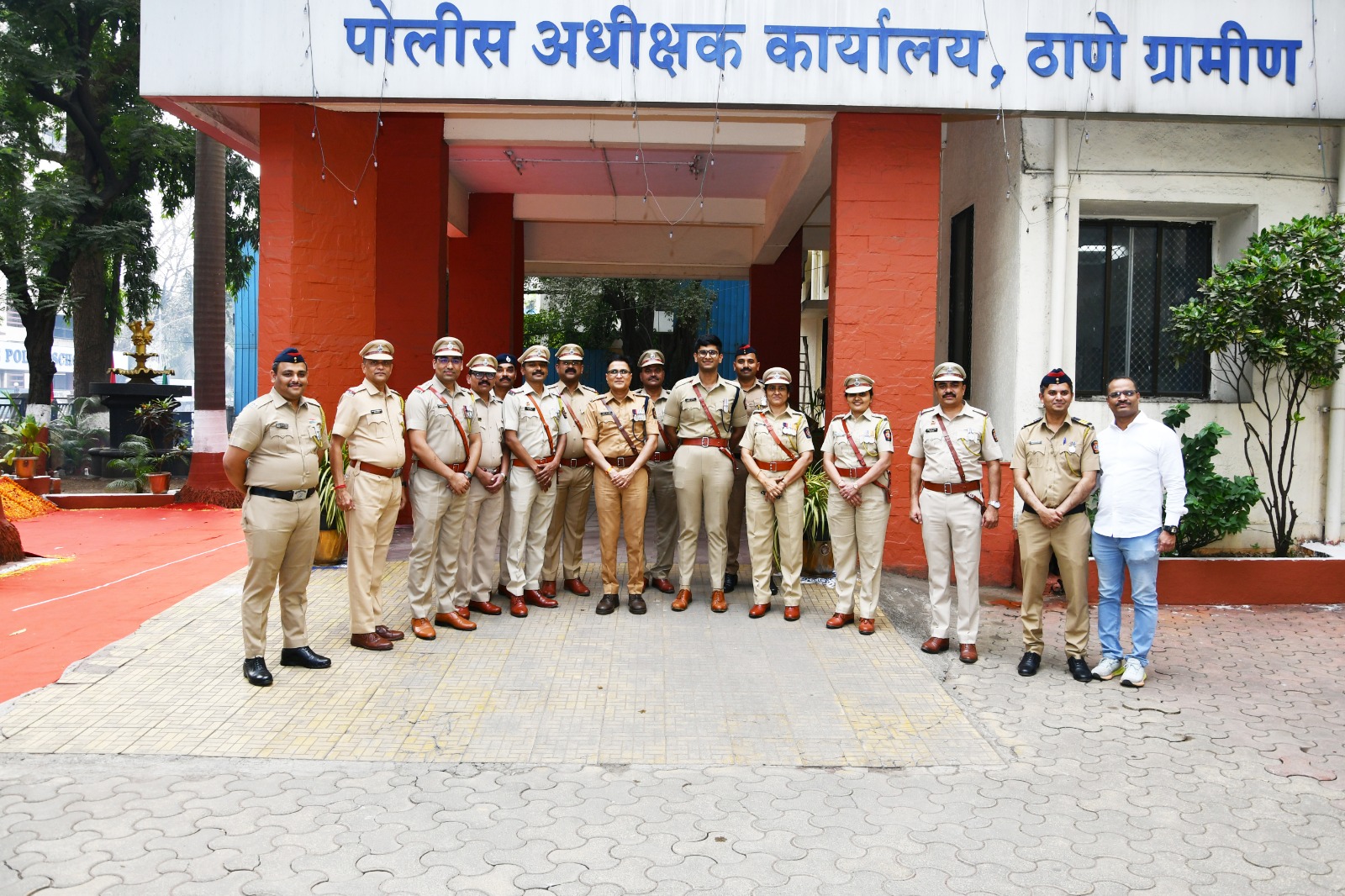 🚔 A proud achievement! 150-day e-governance reform program 🏆 Thane Rural Police — Ranked first in the state Dedication • Transparency • Efficiency 💐 Hearty congratulations! #ThaneRuralPolice #No1