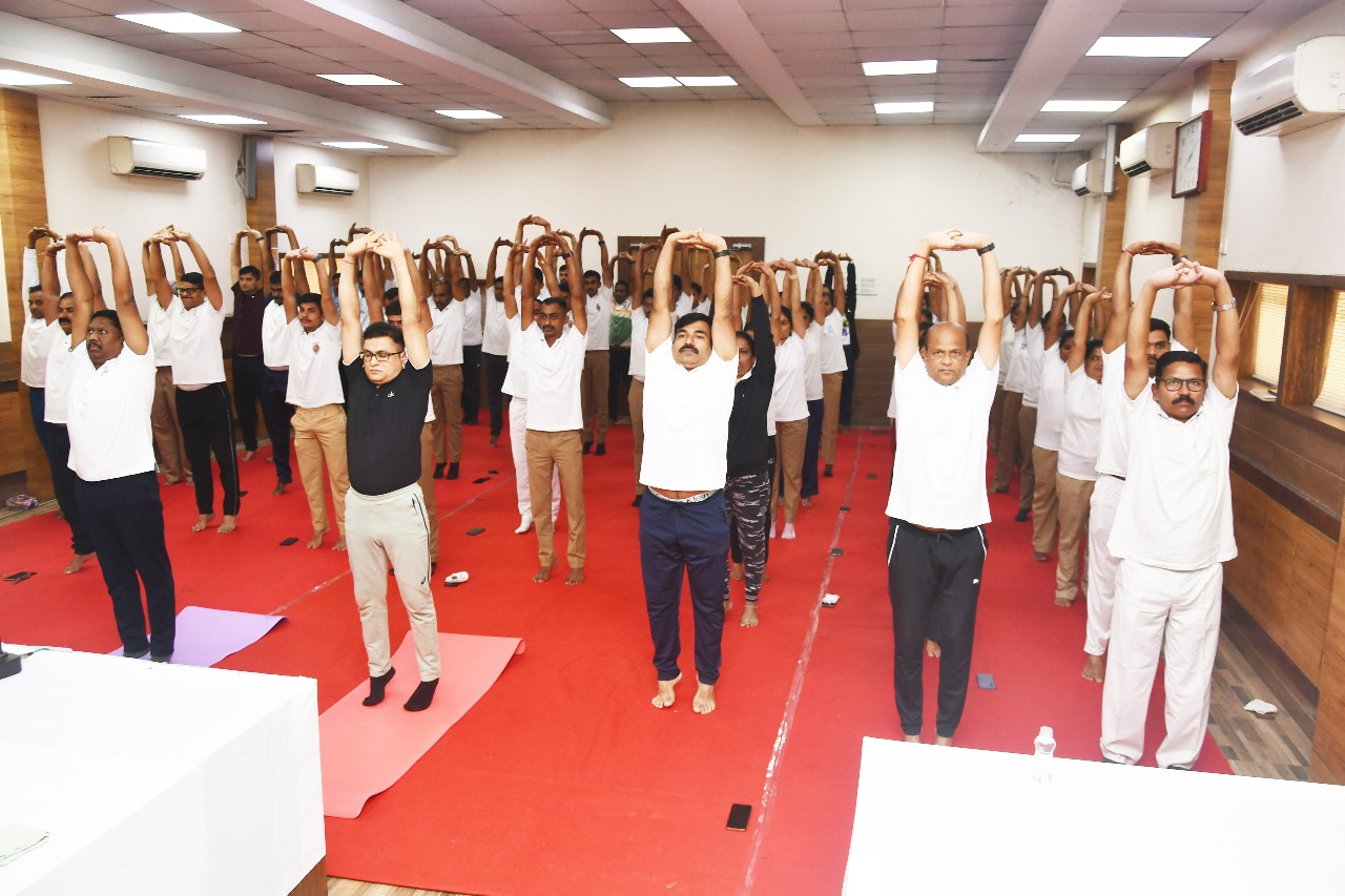 Tree Plantation Drive on the occasion of International Yoga Day at Thane Rural Police Superintendent Office — 2