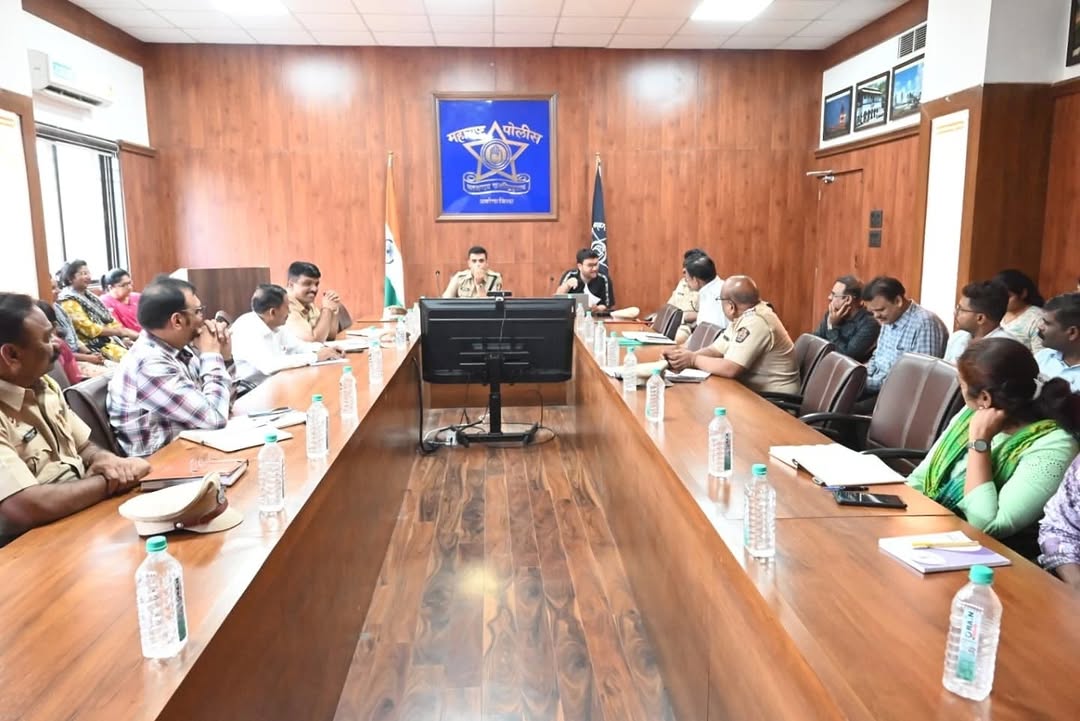 पेपरलेस आणि अत्याधुनिक ! 'ई-ऑफिस' प्रणालीमुळे अकोला पोलिसांची कार्यक्षमता वाढली, आता नागरिकांना मिळणार जलद आणि विश्वासार्ह सेवा