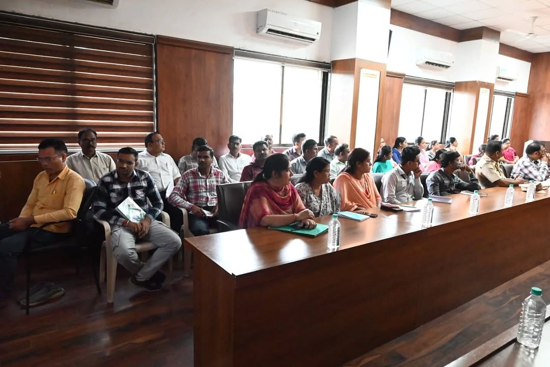 पेपरलेस आणि अत्याधुनिक ! 'ई-ऑफिस' प्रणालीमुळे अकोला पोलिसांची कार्यक्षमता वाढली, आता नागरिकांना मिळणार जलद आणि विश्वासार्ह सेवा