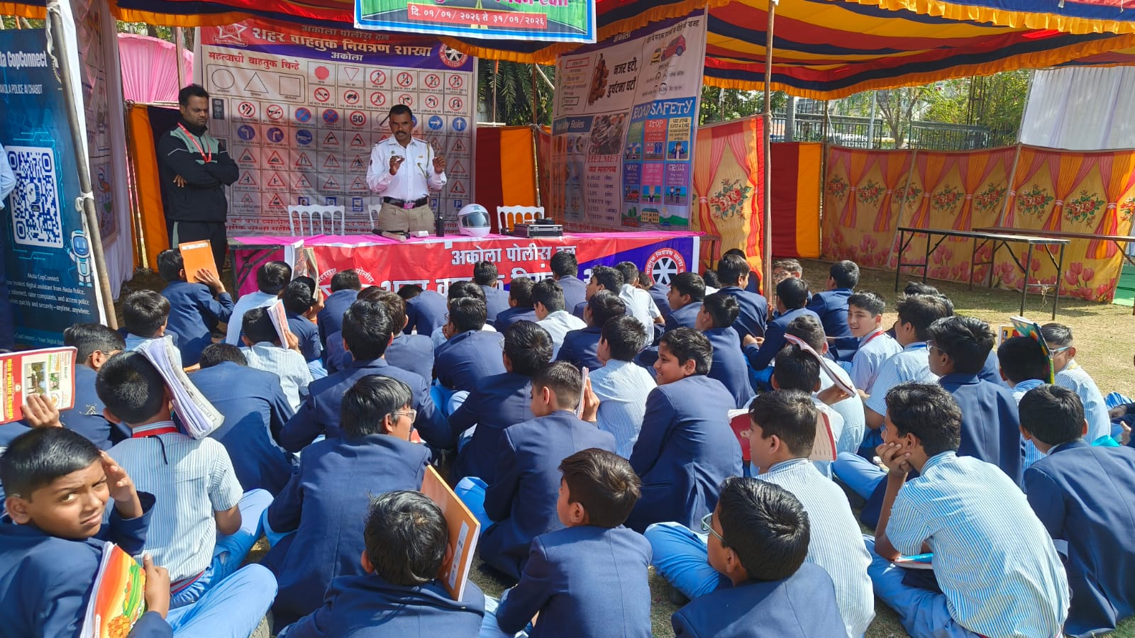 महाराष्ट्र पोलीस वर्धापनदिन विशेष: अकोला पोलिसांकडून भव्य प्रदर्शनी आणि जनजागृती सप्ताहाचे आयोजन! — 4