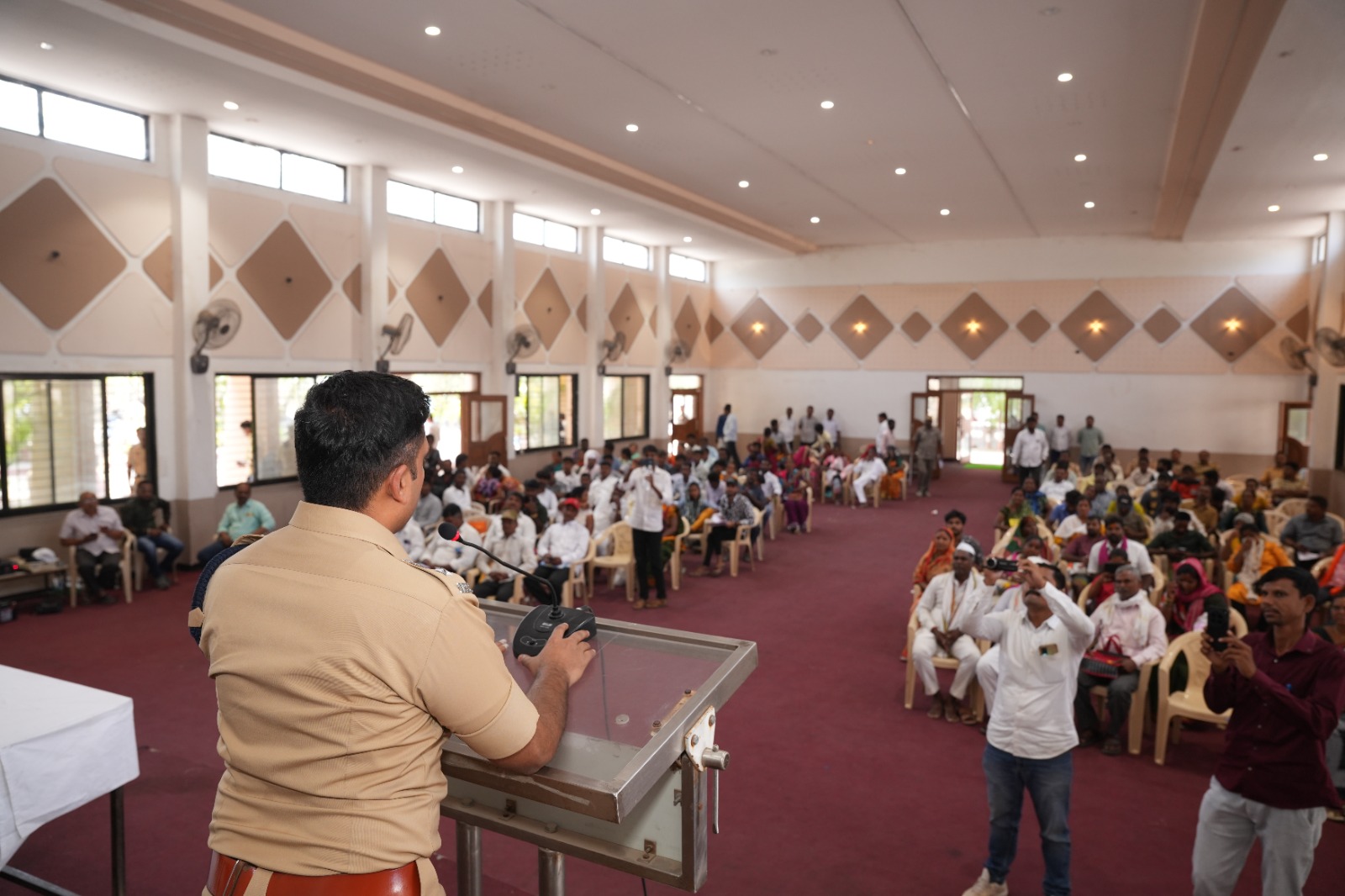 पोलिस पाटील मेळावा