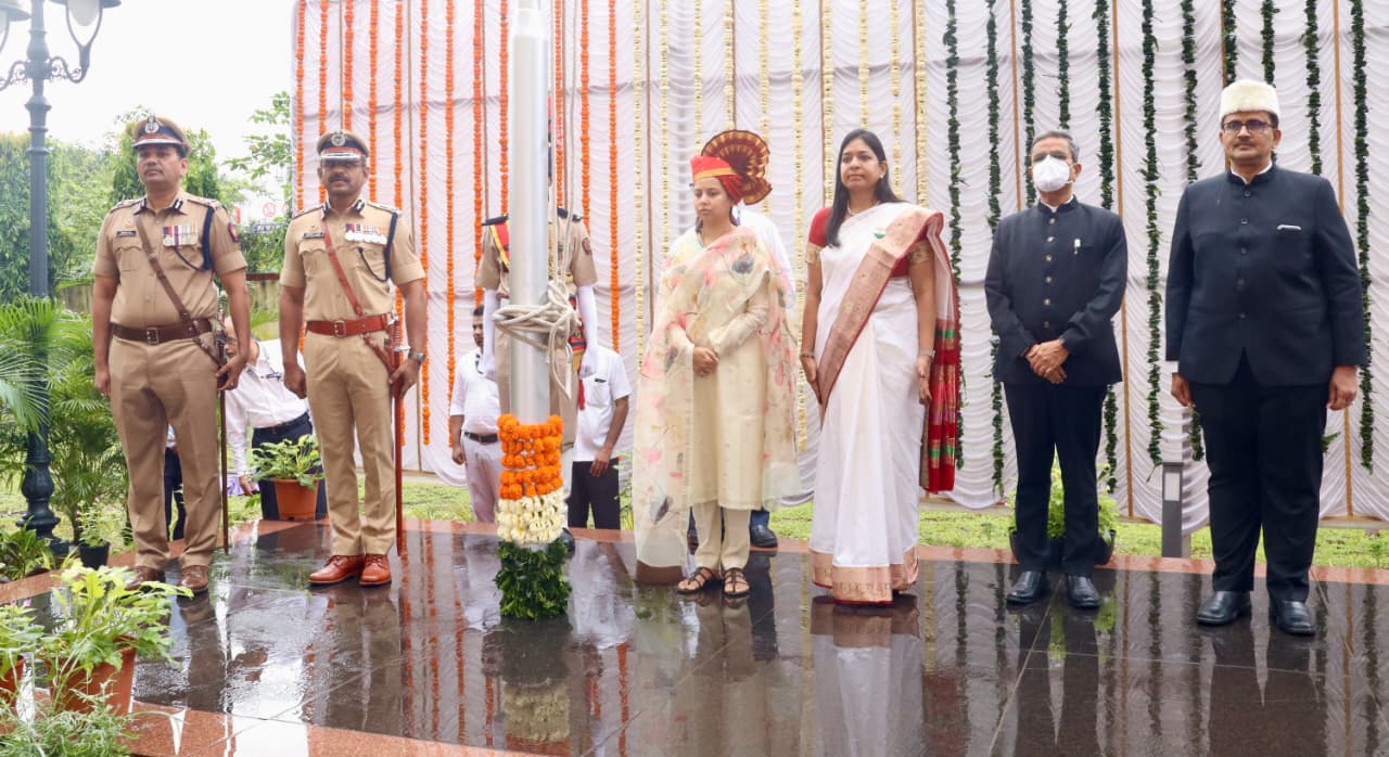 भारताच्या ८०व्या स्वातंत्र्य दिनाच्या हार्दिक शुभेच्छा !