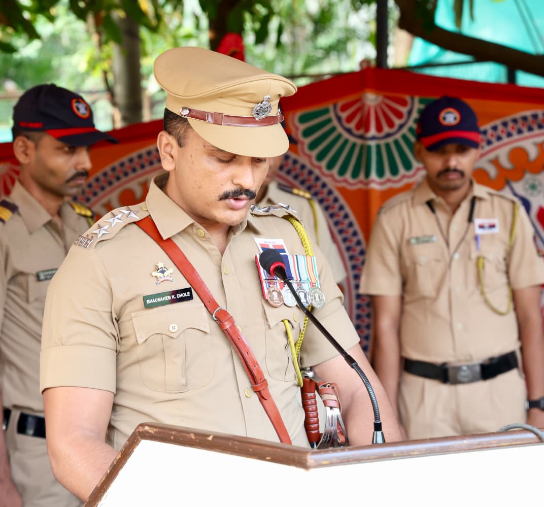 २१ ऑक्टोबर पोलीस स्मृती दिनानिमित्त शहीद वीर पोलीस जवानांना भावपूर्ण श्रद्धांजली!