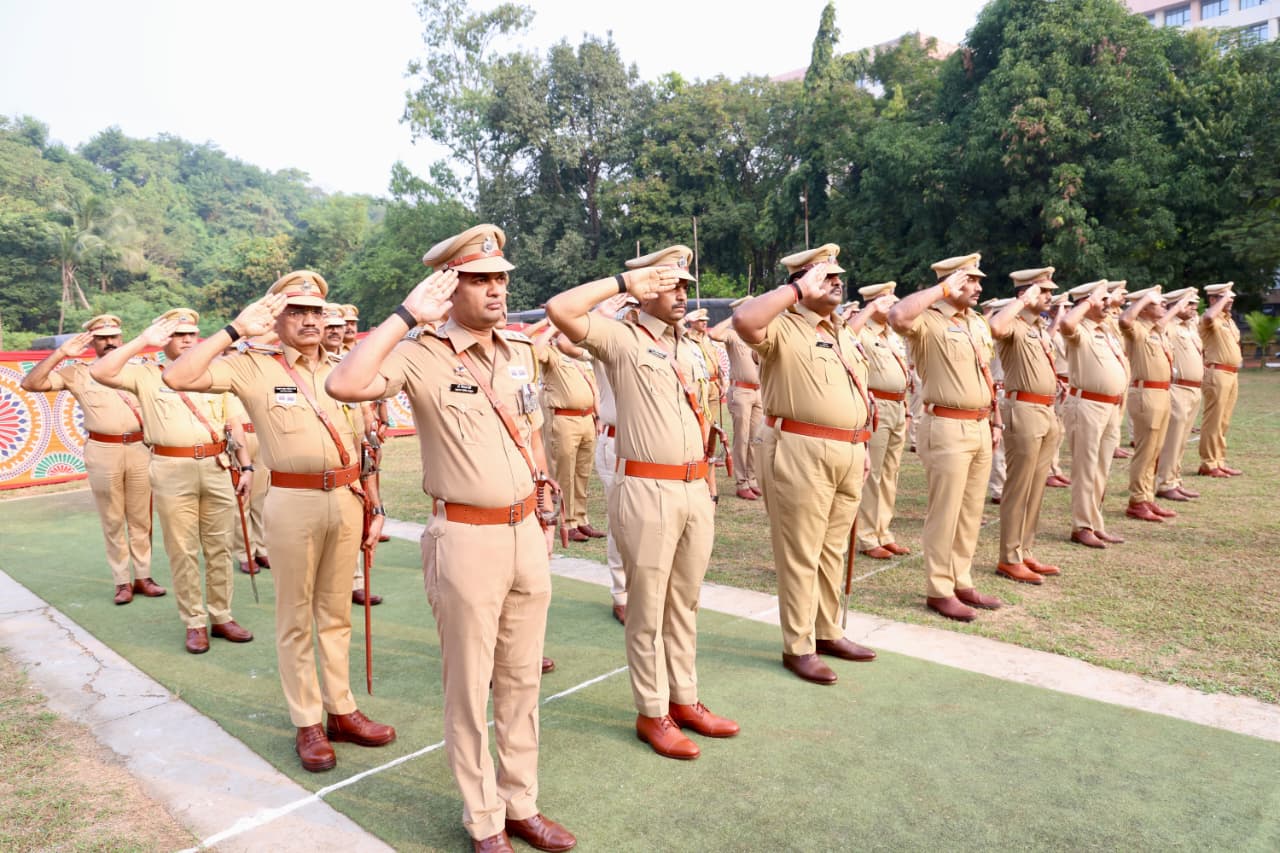 २१ ऑक्टोबर पोलीस स्मृती दिनानिमित्त शहीद वीर पोलीस जवानांना भावपूर्ण श्रद्धांजली!