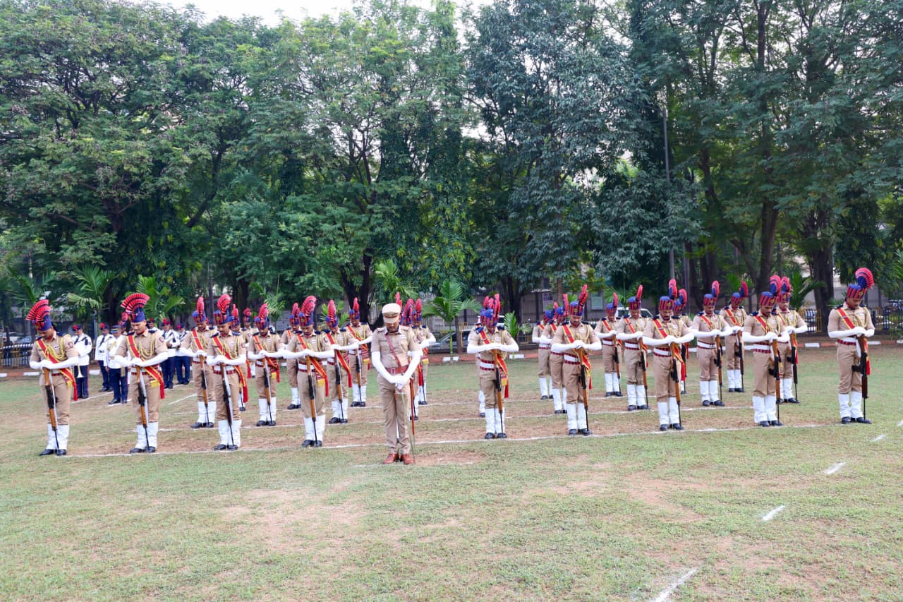 २१ ऑक्टोबर पोलीस स्मृती दिनानिमित्त शहीद वीर पोलीस जवानांना भावपूर्ण श्रद्धांजली!