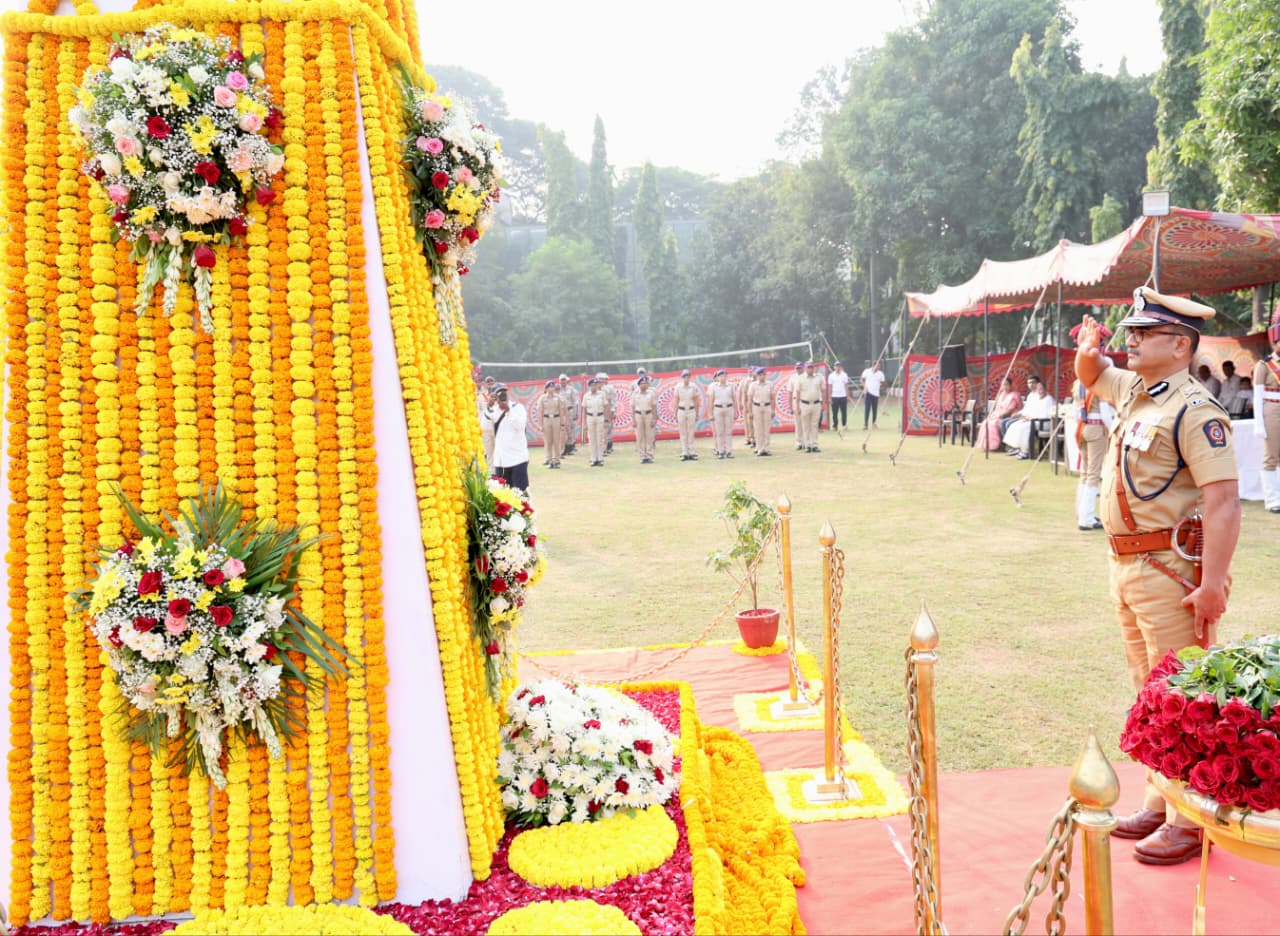 २१ ऑक्टोबर पोलीस स्मृती दिनानिमित्त शहीद वीर पोलीस जवानांना भावपूर्ण श्रद्धांजली!