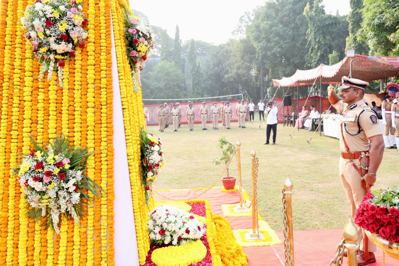 २१ ऑक्टोबर पोलीस स्मृती दिनानिमित्त शहीद वीर पोलीस जवानांना भावपूर्ण श्रद्धांजली!