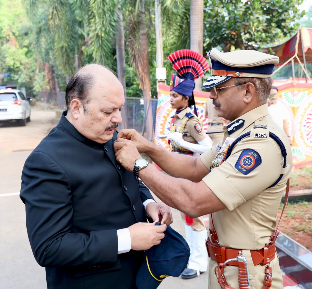 २१ ऑक्टोबर पोलीस स्मृती दिनानिमित्त शहीद वीर पोलीस जवानांना भावपूर्ण श्रद्धांजली!