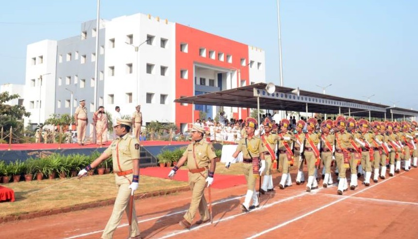 पोलीस मुख्यालय